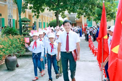 TƯNG BỪNG NGÀY KHAI GIẢNG NĂM HỌC MỚI
