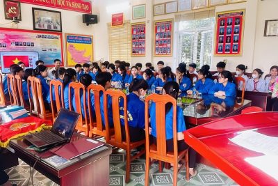LỄ KẾT NẠP ĐOÀN VIÊN MỚI NĂM HỌC 2023-2024